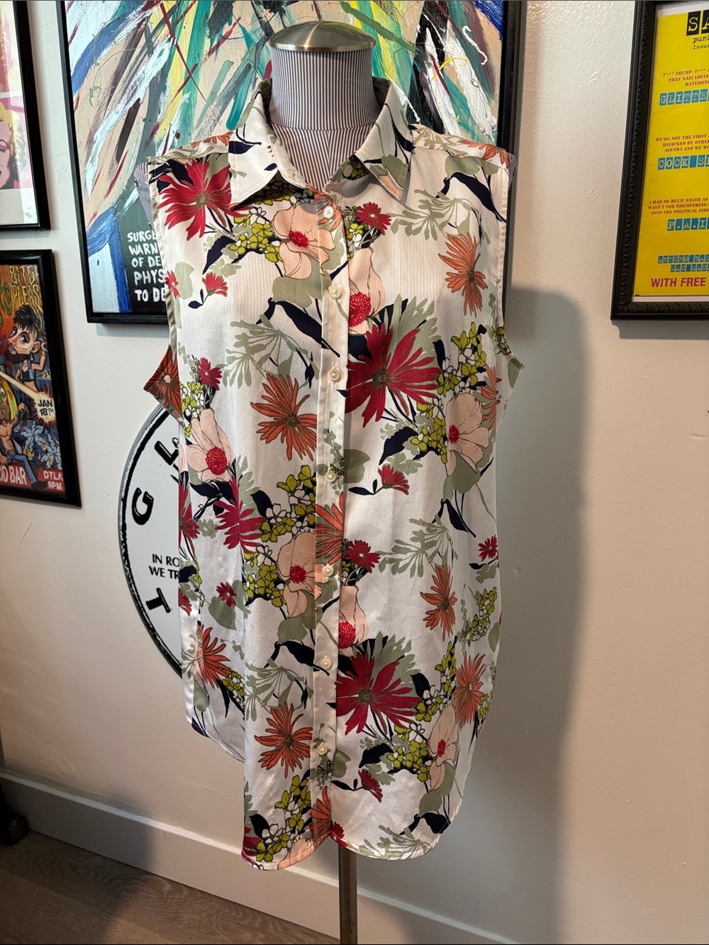 Banana Republic ‘Dillon’ White Floral Shirt with Coral, Olive & Navy Accents